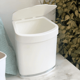 Lixeira 2,5 Litros Branca com Cromado Pia Cozinha - Ela Decora